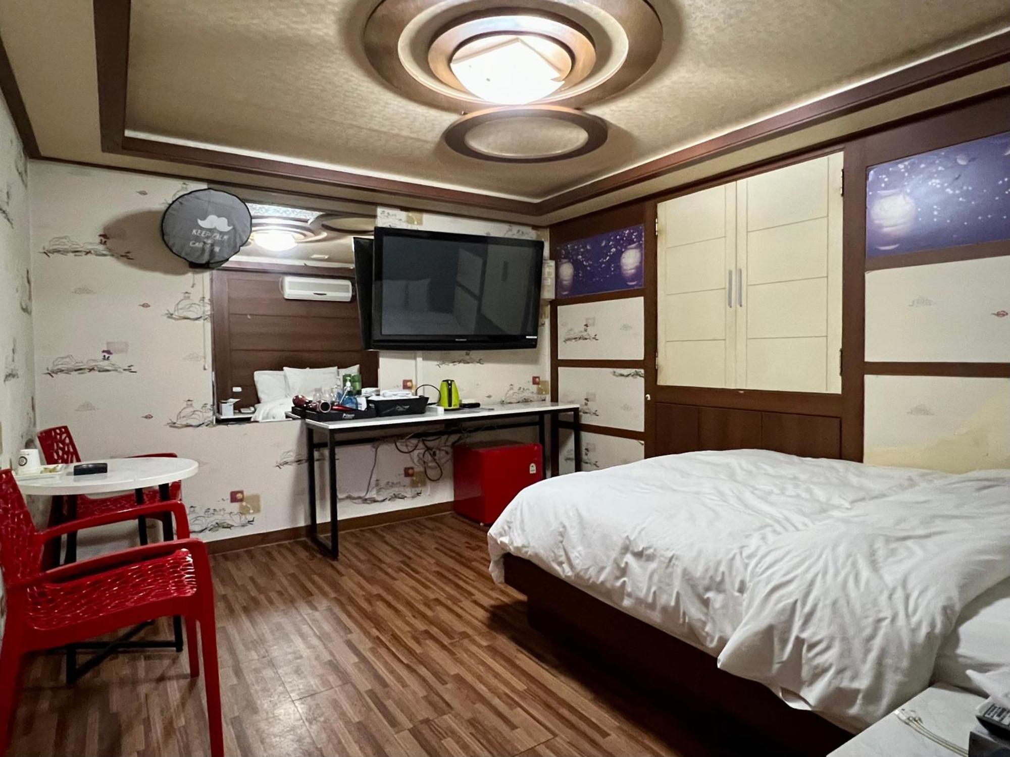 Picasso Motel Seoul Exterior foto