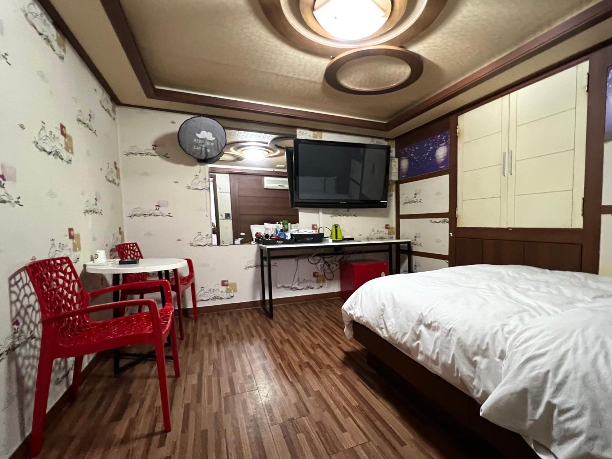 Picasso Motel Seoul Exterior foto